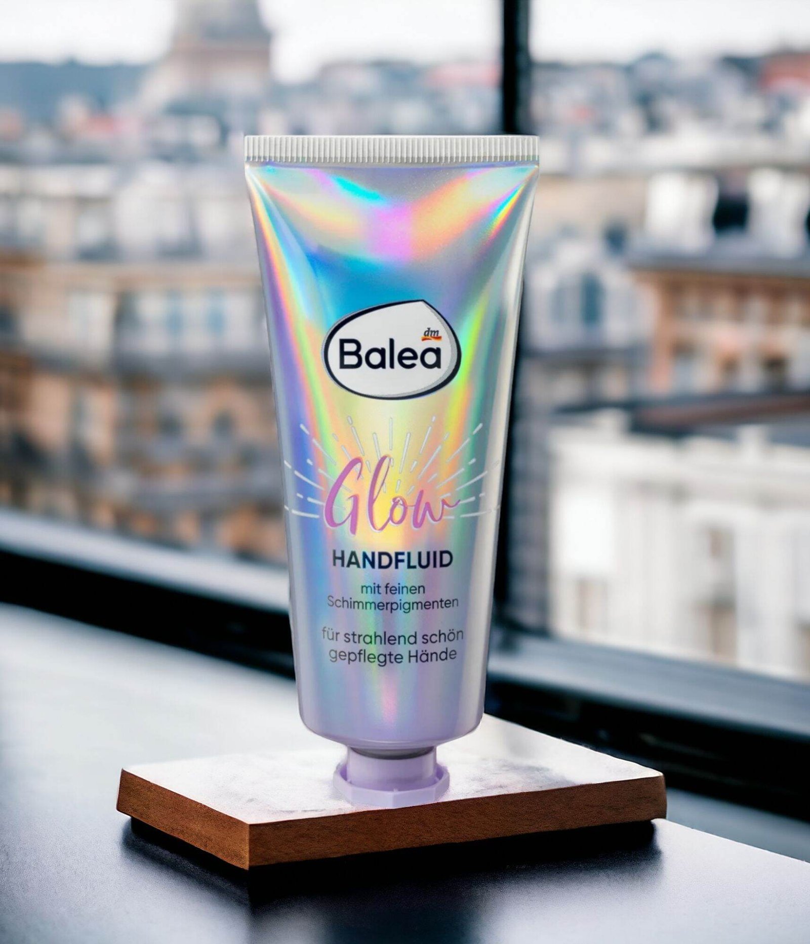 Balea Glow Hand Fluid – Texture & Finish
