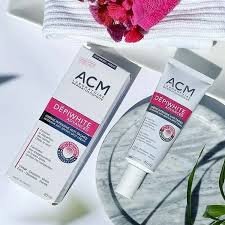 ACM Dépiwhite Advanced Intensive Anti-Brown Spot Cream texture